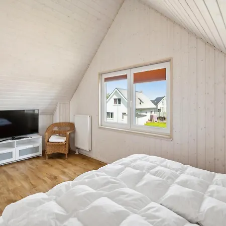 Gorgeous In Ostseeresort With Sauna *