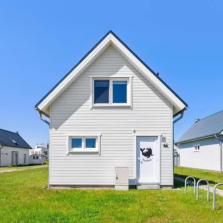 Gorgeous In Ostseeresort With Sauna Holiday home *