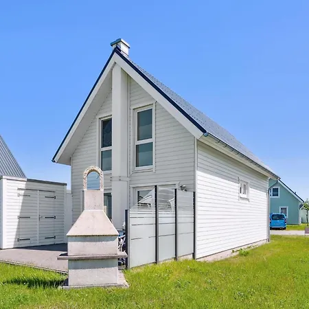 Holiday home Gorgeous In Ostseeresort With Sauna *